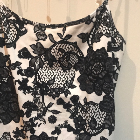 Striped Tank Top w/ Built In Bra - Picture 2 of 5